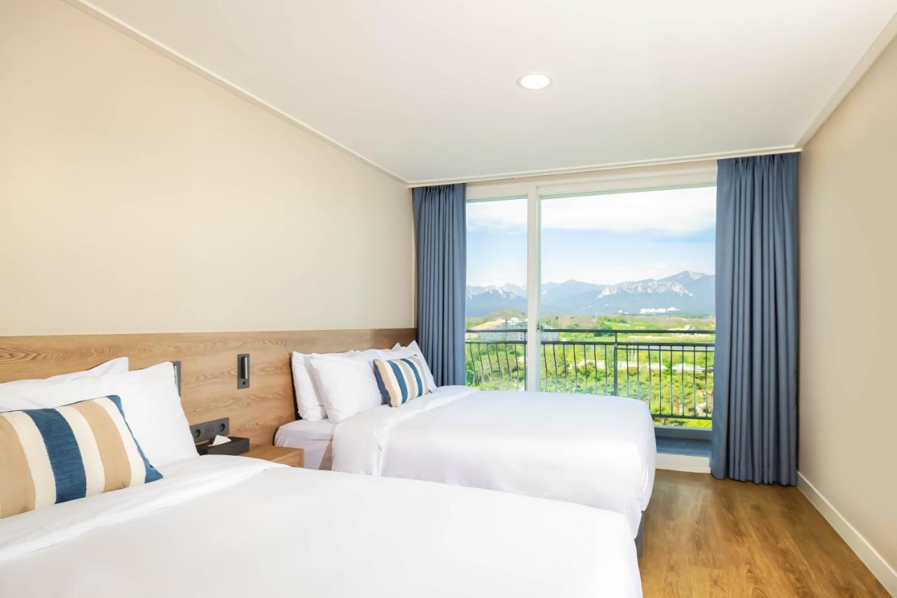 Kensington Resort Seorak Beach Sokcho Exteriör bild