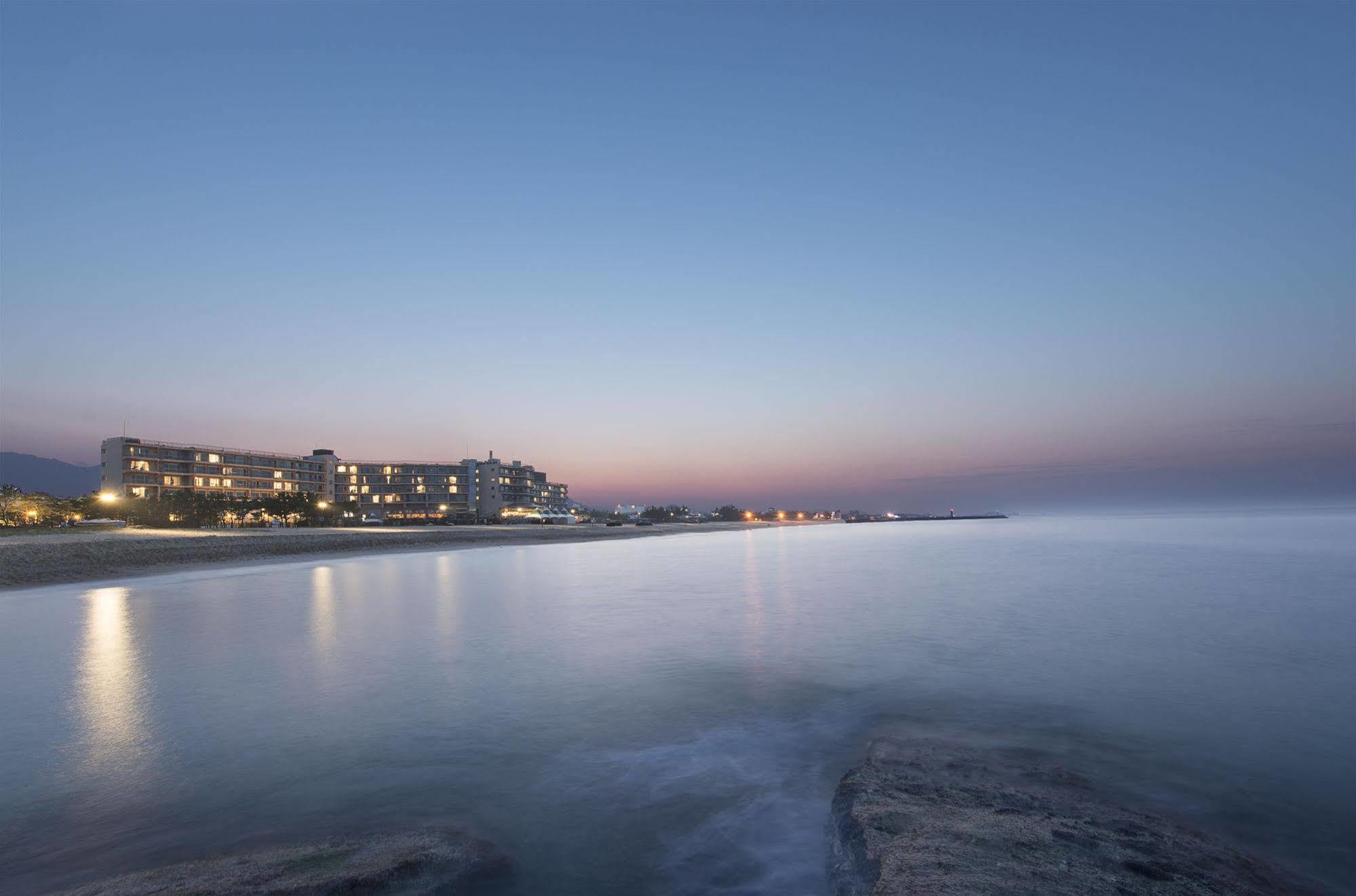 Kensington Resort Seorak Beach Sokcho Exteriör bild