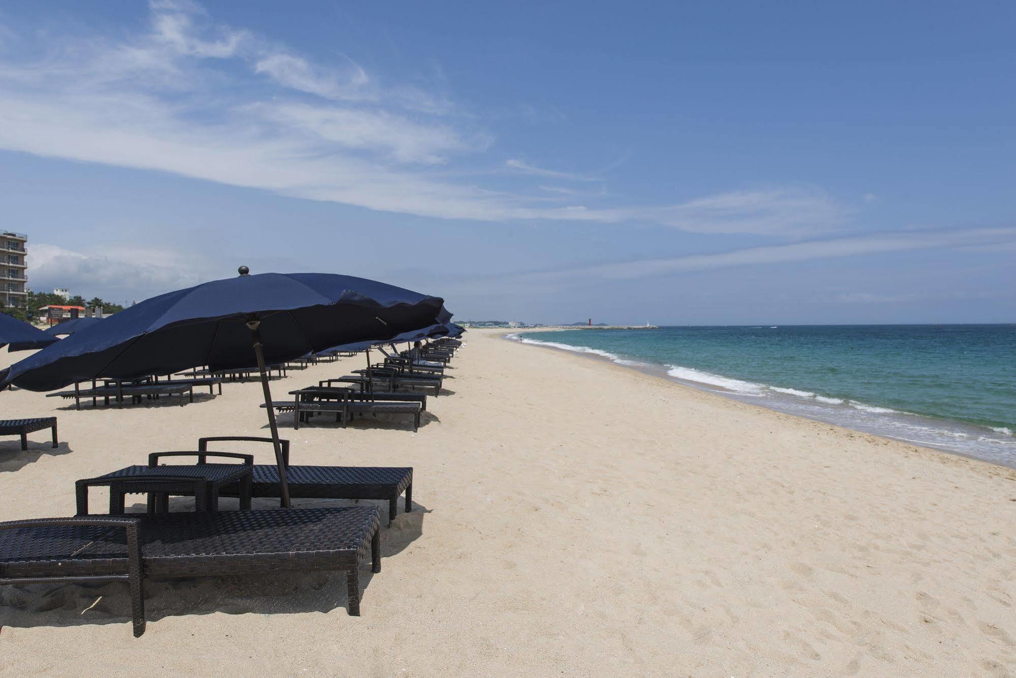 Kensington Resort Seorak Beach Sokcho Exteriör bild