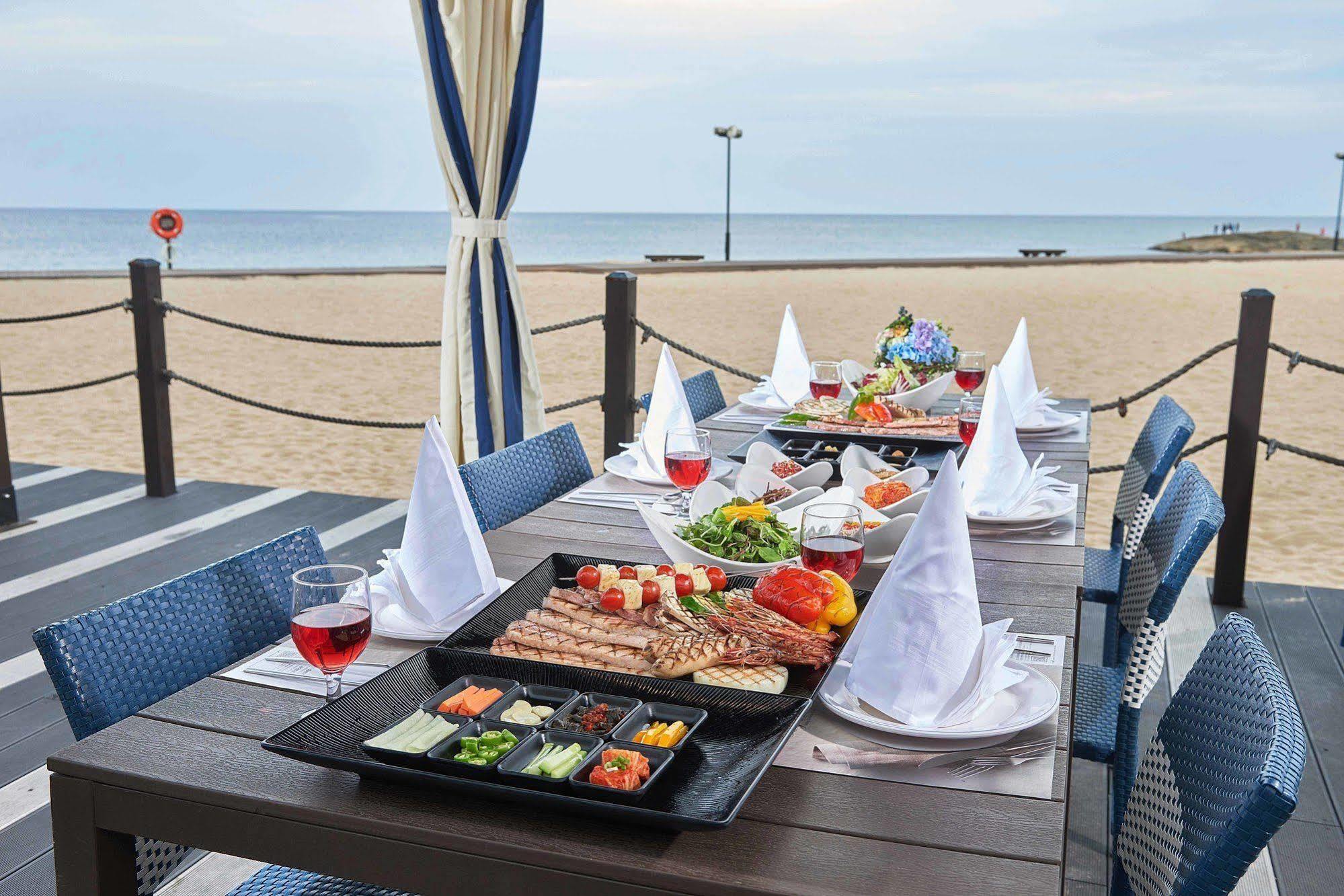 Kensington Resort Seorak Beach Sokcho Exteriör bild
